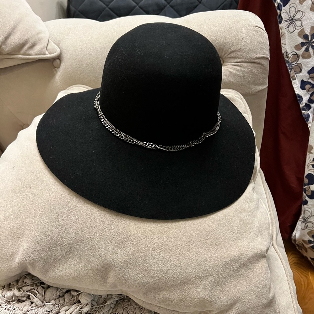 Phenix felt hat